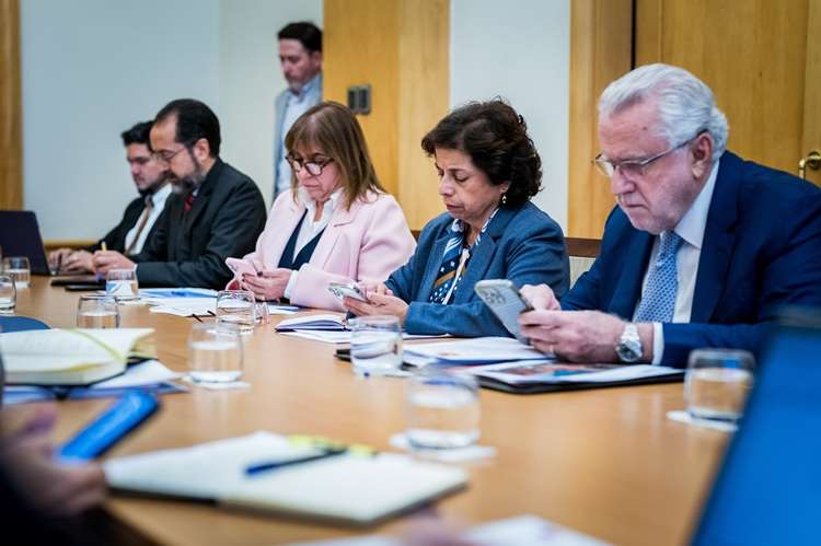 Ministra Williams aborda posible arancel al cobre
