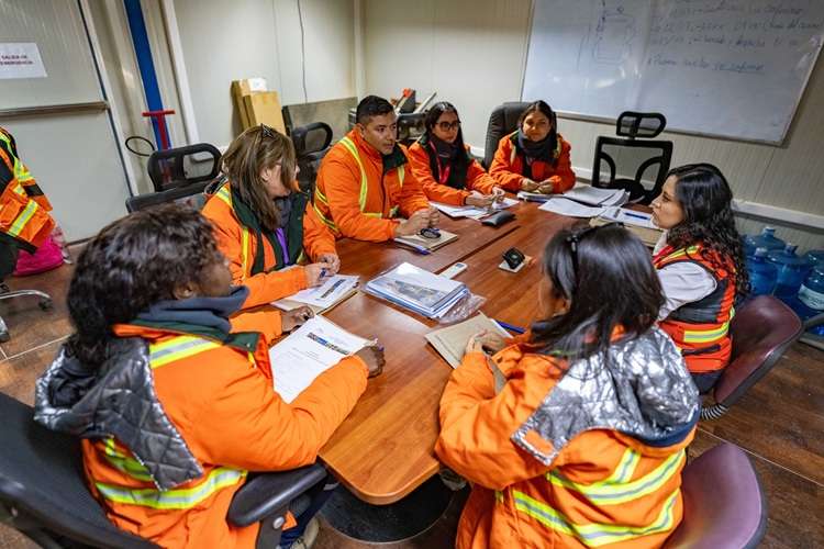 Lomas Bayas dio la bienvenida a mujeres que se integran al programa “Mujeres a la Carga”