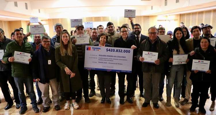 Gobierno entregó $420 millones para potenciar la pequeña minería.