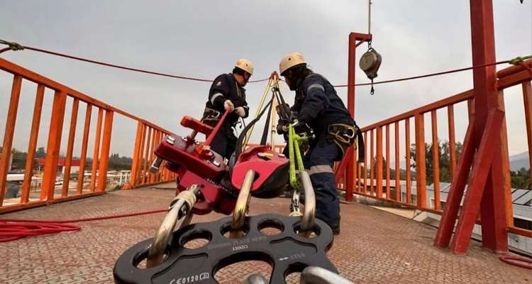 Fundación de Capacitación de Bomberos fomenta la seguridad minera