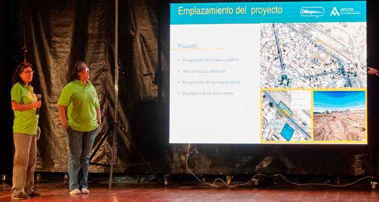 Minera Antucoya impulsa desarrollo de María Elena