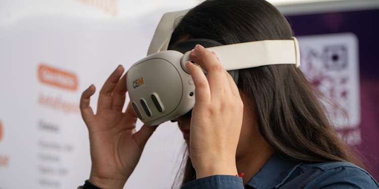 CEIM destacó en CIMIT 2025 con simuladores y realidad virtual