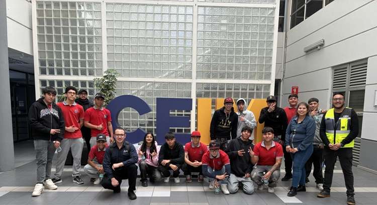 CEIM impulsa la formación técnica minera con estudiantes del Liceo TPCH de María Elena