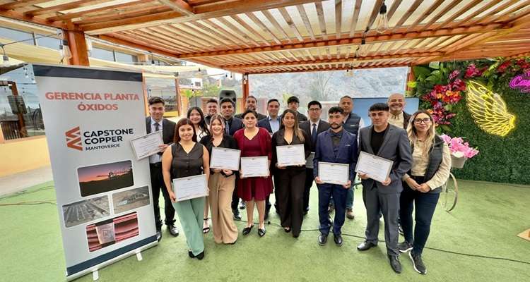 Capstone Copper y CEIM concluyen exitosa formación en Hidrometalurgia en Atacama