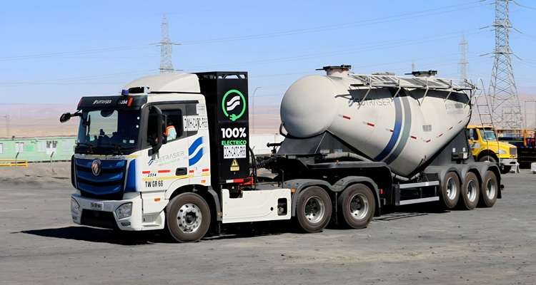 División Ministro Hales de Codelco incorporó camiones 100% eléctricos