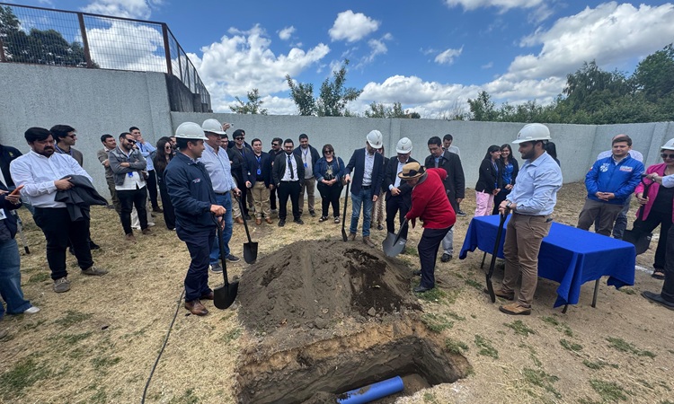 Clínica veterinaria financiada con Royalty Minero inicia obras en Cabrero