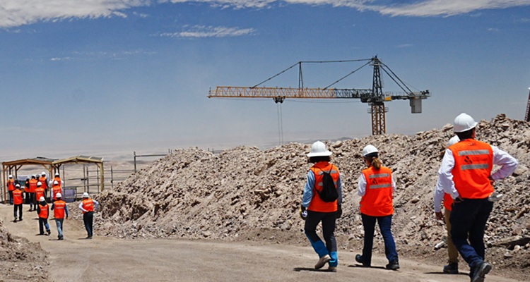 Nueva Centinela alcanza la mitad de su construcción