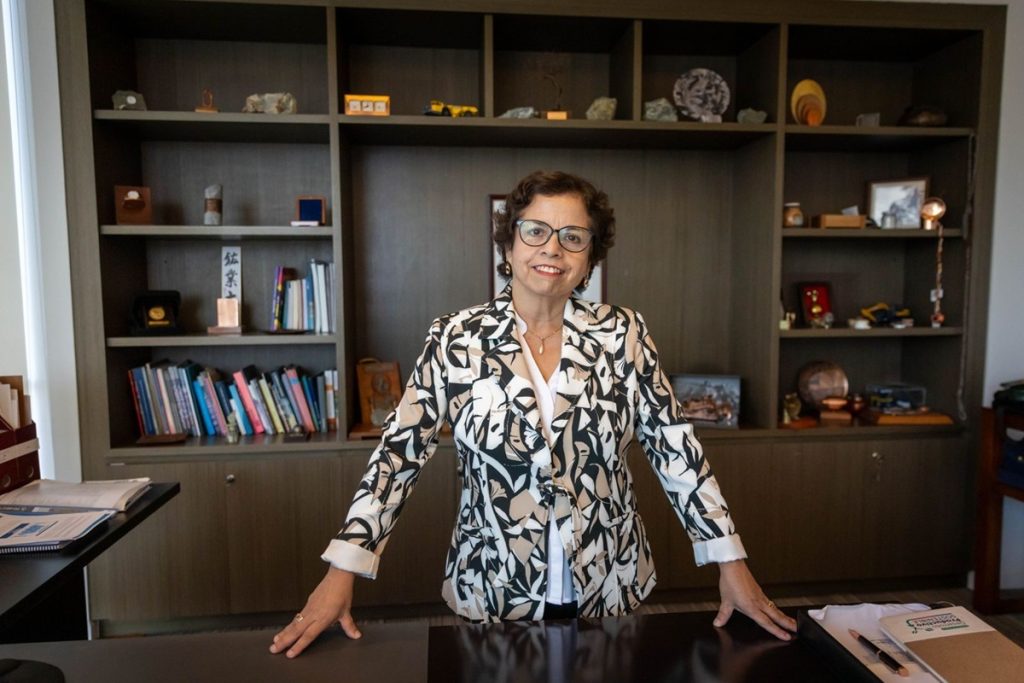 Ministra Aurora Williams