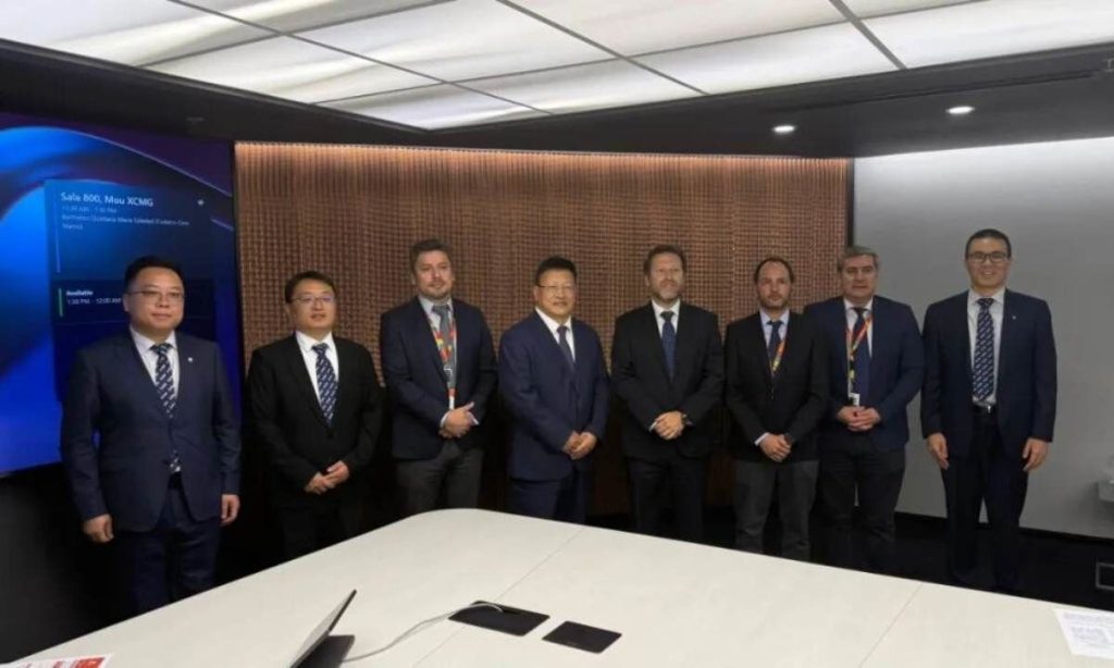 XCMG firma acuerdo con Codelco