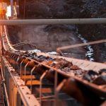 Escasez de ácido sulfúrico amenaza costos y producción del cobre chileno