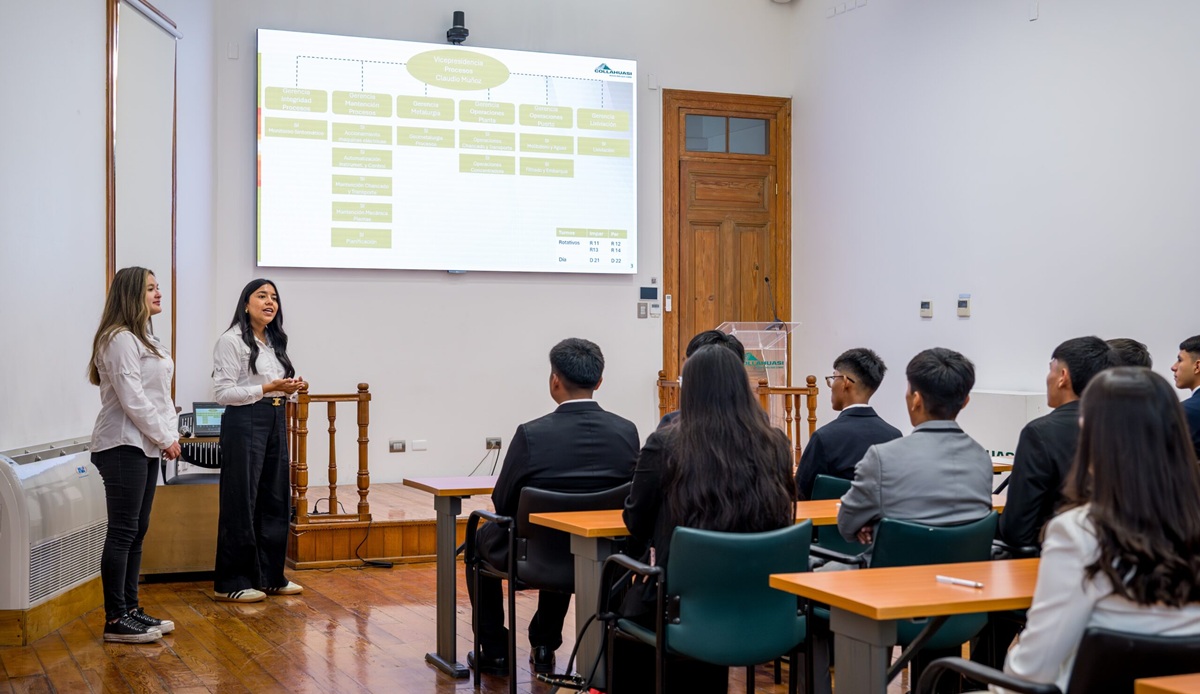 Jóvenes técnico profesionales inician entrenamiento en Collahuasi