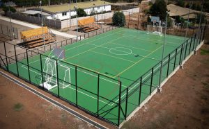 Minera Los Pelambres promueve recuperación de espacios comunitarios en Illapel