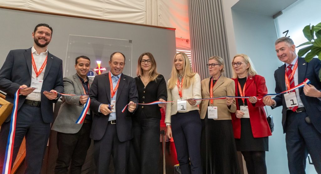 ABB University Chile inaugura centro de tecnología y capacitación con Experience Centers innovadores