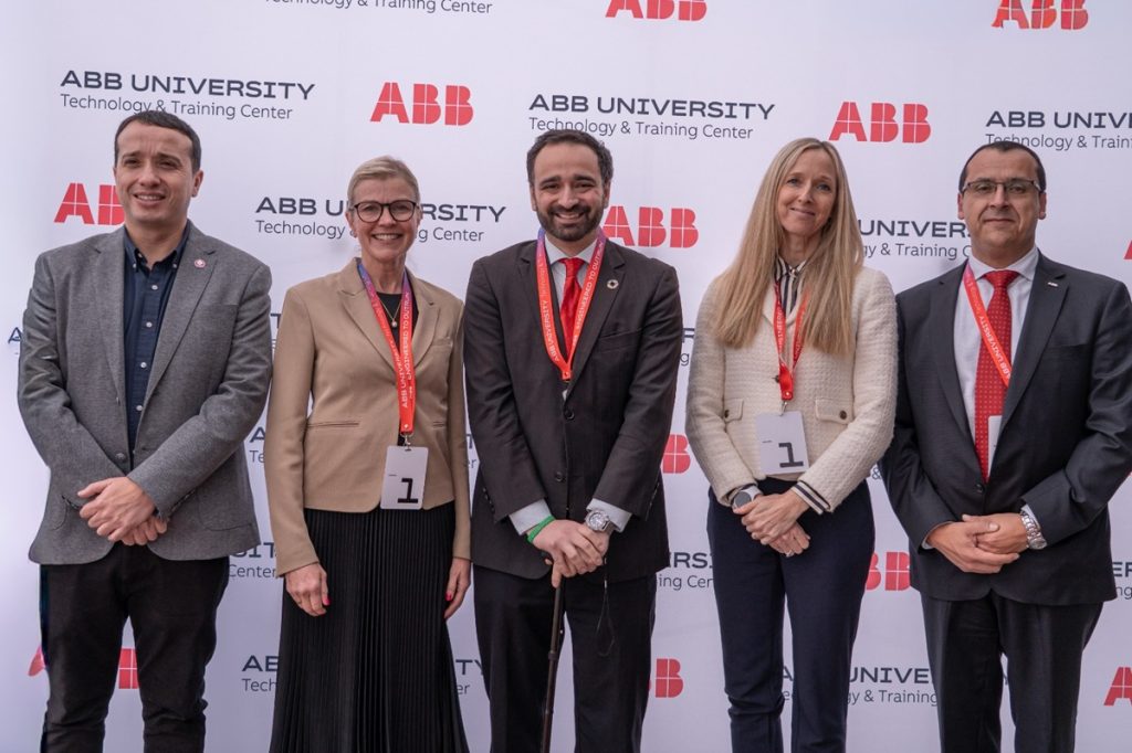 ABB University Chile inaugura centro de tecnología y capacitación con Experience Centers innovadores