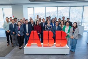 ABB reunió a autoridades y expertos para analizar la ciberseguridad OT en Chile