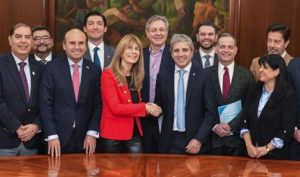 Ministra de Energía Ximena Rincón lidera acuerdo energético entre Chile y Argentina