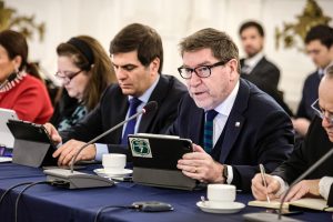 Biministro Mas destaca en el Congreso beneficios de nueva ley para la pequeña minería