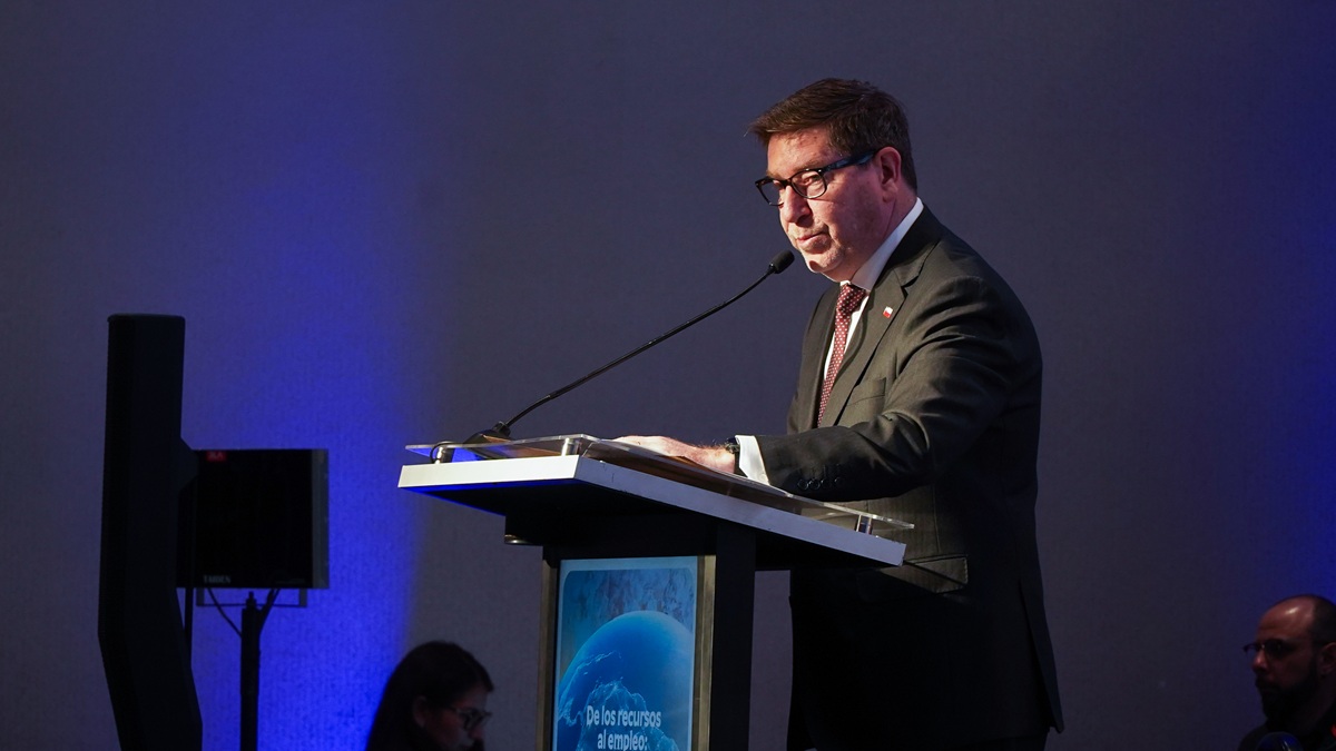 Biministro Mas llama a fortalecer alianzas público-privadas para agregar valor a la cadena minera regional