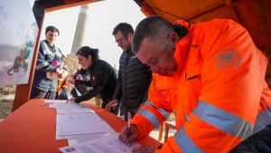 Codelco Ventanas y empresas colaboradoras firmaron Compromiso por la Sustentabilidad