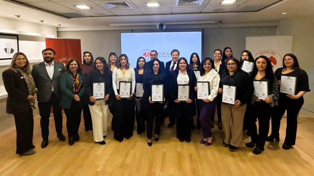 Fundación Tecnológica de SONAMI capacitó a 18 mujeres como operadoras CAEX