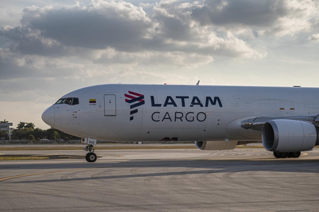 LATAM Cargo fortalece la logística minera con nueva ruta directa Frankfurt-Antofagasta
