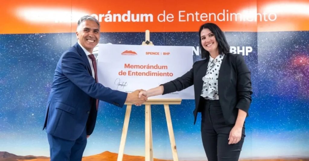 Sierra Gorda SCM y Spence fortalecen la eficiencia operativa con acuerdo de colaboración estratégica
