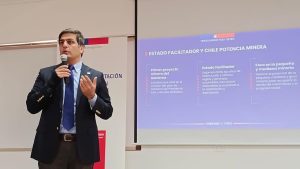 Subsecretario de Minería presenta beneficios del proyecto de ley de patentes mineras a pequeños productores