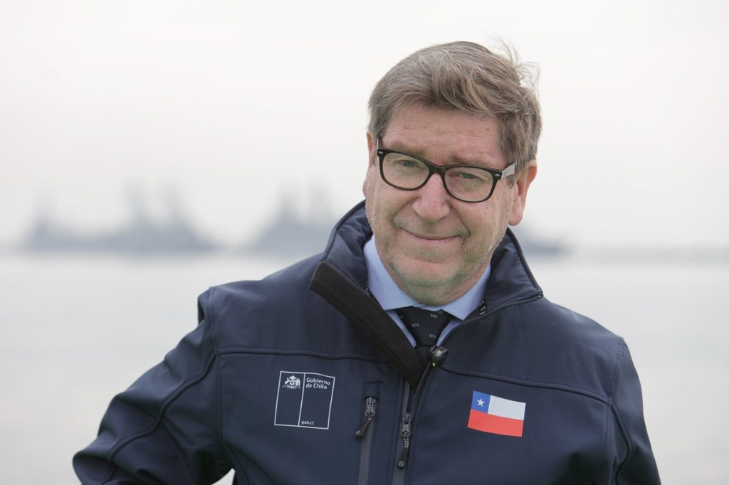 Biministro Daniel Mas coordina plan preventivo con empresas y gremios mineros ante sistema frontal