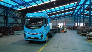 Codelco Ventanas prueba camión 100% eléctrico para transportar cátodos al Puerto de San Antonio