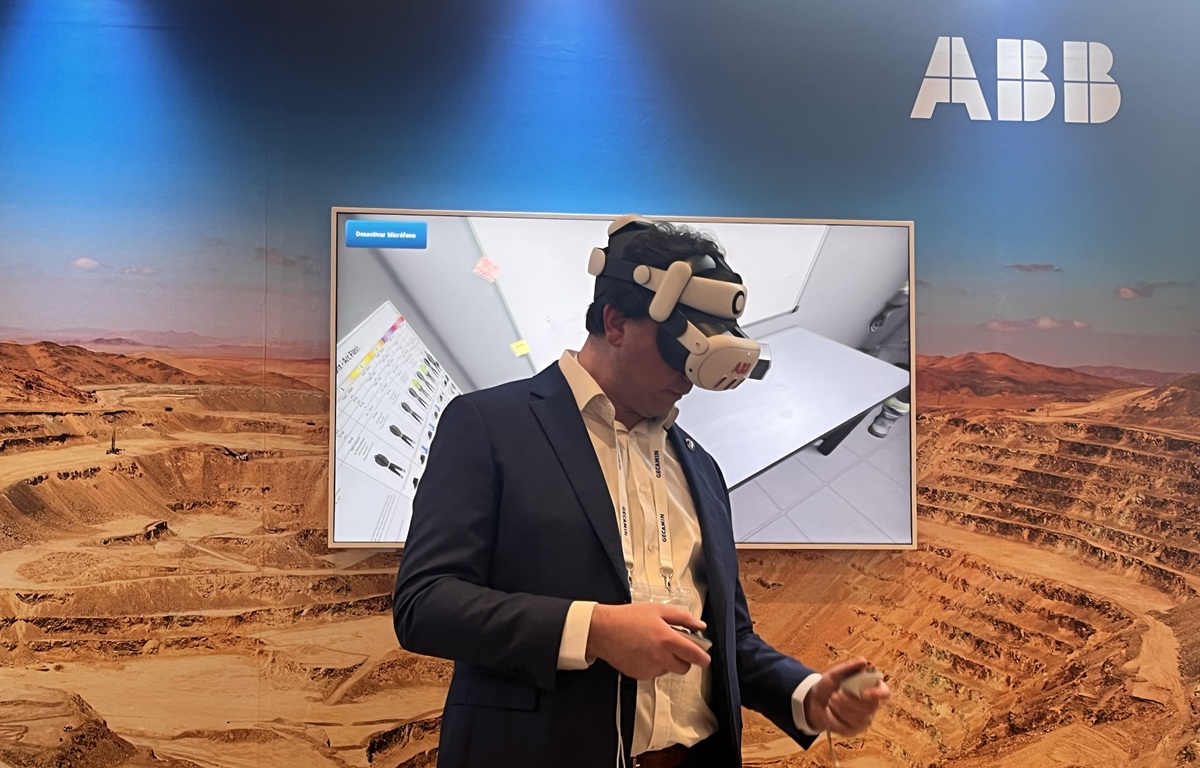 ABB en Chile presentó sus “7 pasos que salvan vidas” con realidad virtual en Safe Mining 2026