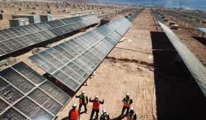El gran desafío de la descarbonización: Cómo la integración de BESS puede reducir el vertimiento minero