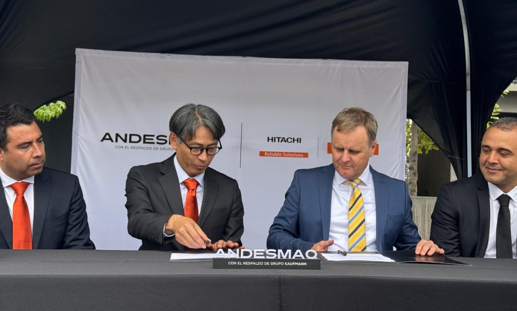 Andes Maq e Hitachi Construction Machinery firman alianza estratégica para desarrollar su operación en Chile