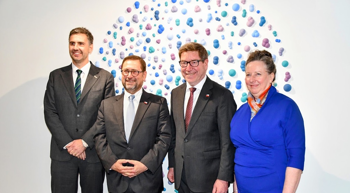 Biministro Mas concluyó su gira oficial en Londres durante la LME Week 2026