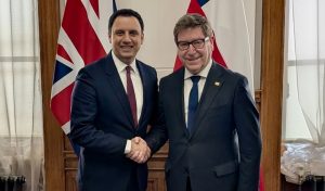 Biministro Mas concluyó su gira oficial en Londres durante la LME Week 2026