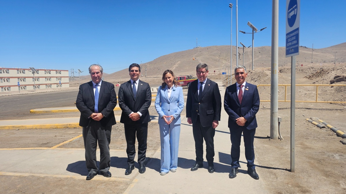 Biministro Mas proyecta recuperación de la producción minera en 2027