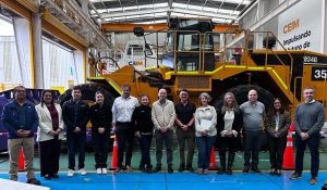 CEIM recibe delegaciones internacionales para compartir experiencias en formación minera
