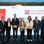 Gerenta de Codelco recibe premio internacional por su liderazgo en sustentabilidad