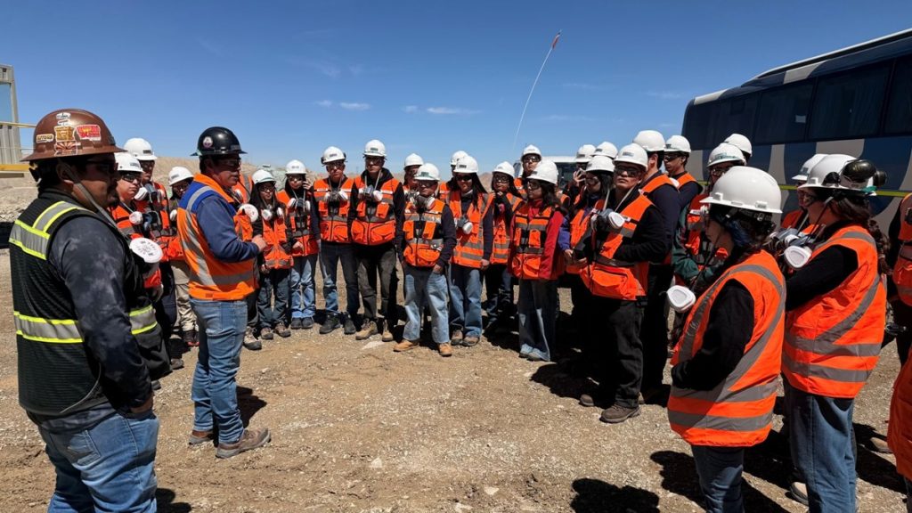 Minera El Abra recibe a 33 estudiantes de Ingeniería en Minas de la Universidad de Chile